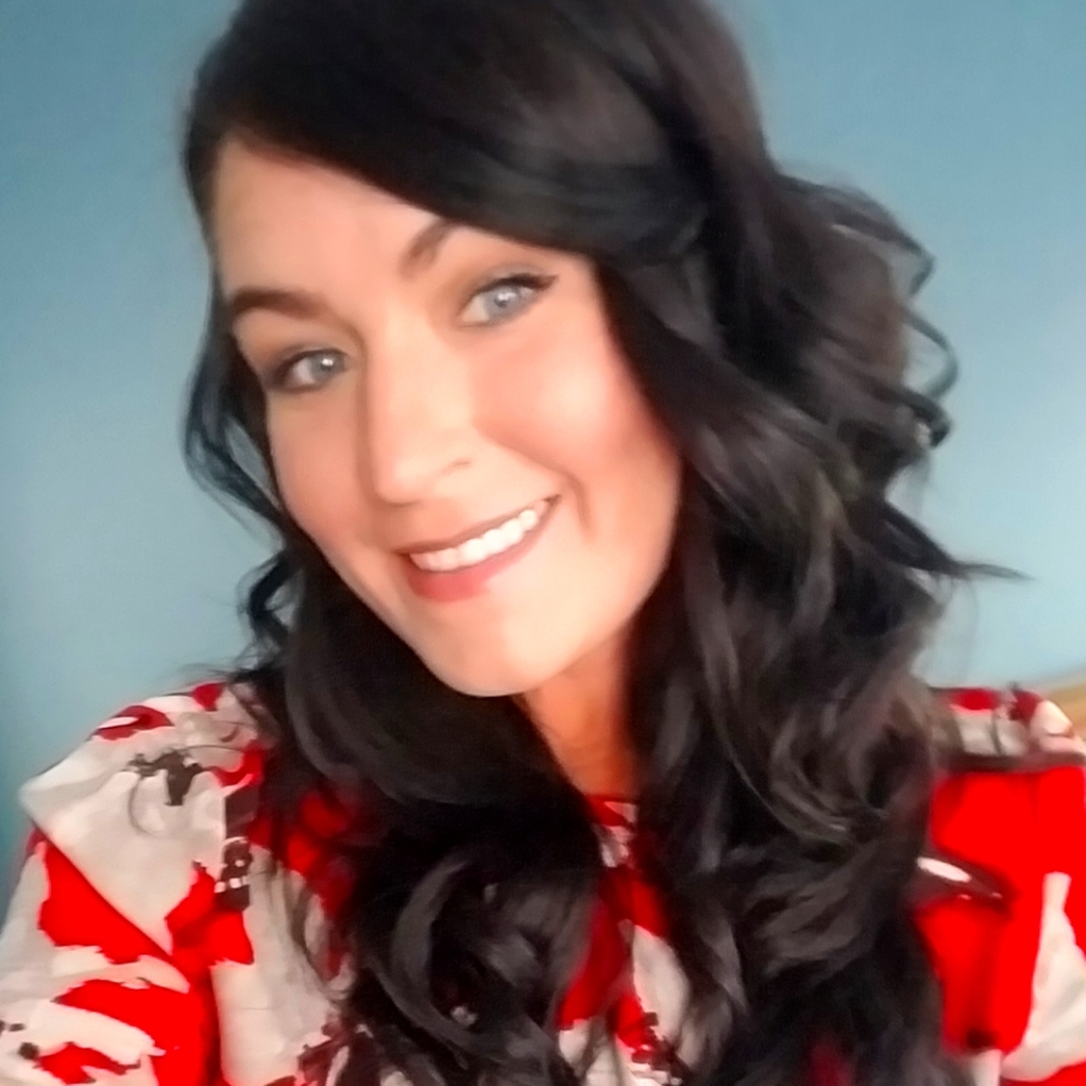 Meet your Posher, Alyssa